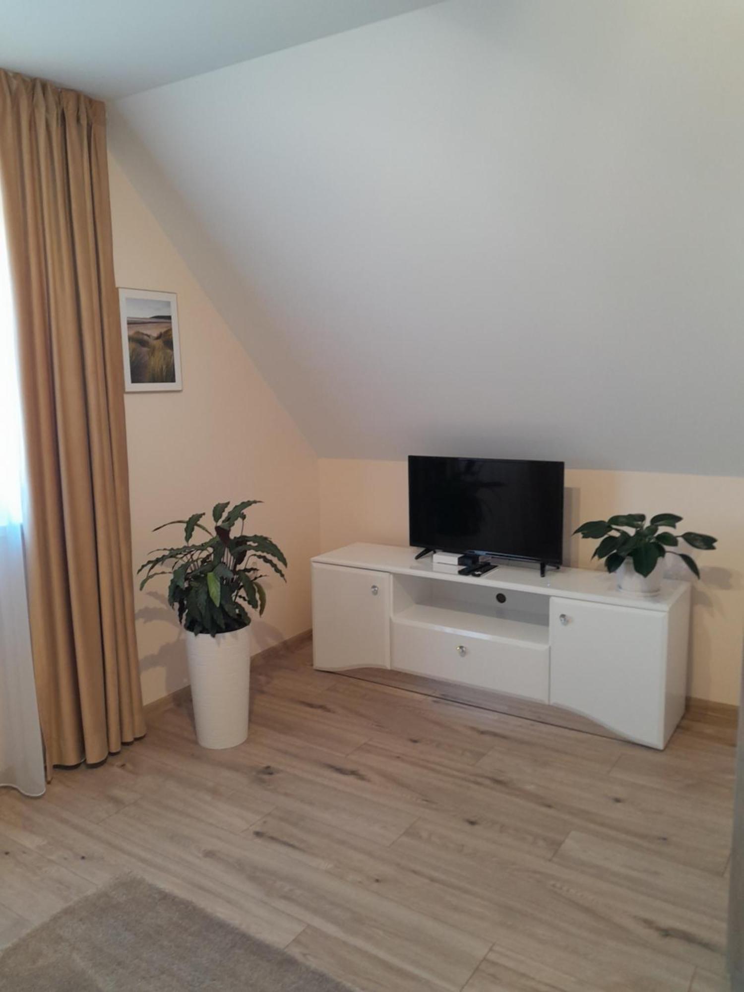 Domek Pod Brzozami Z Jacuzzi ,Grillem I Tarasem Przemyśl Exterior foto